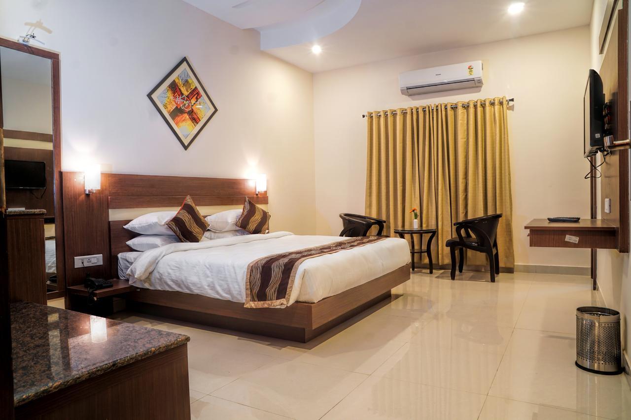 Admire Inn By Tgi Udaipur Buitenkant foto