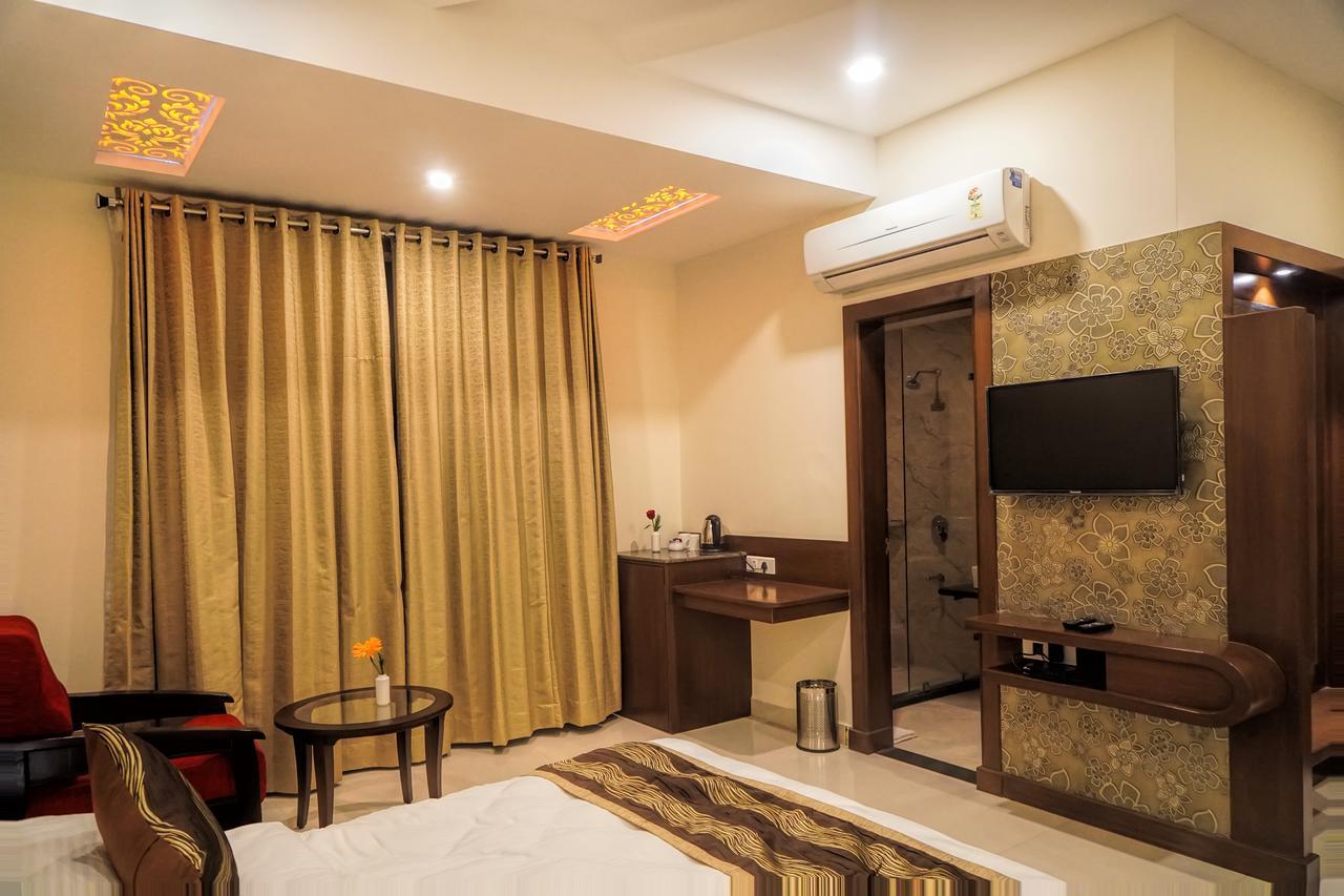 Admire Inn By Tgi Udaipur Buitenkant foto