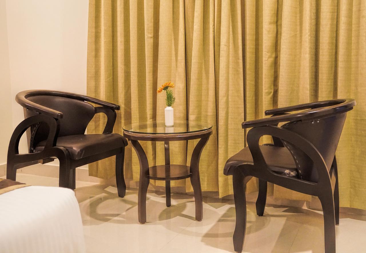 Admire Inn By Tgi Udaipur Buitenkant foto