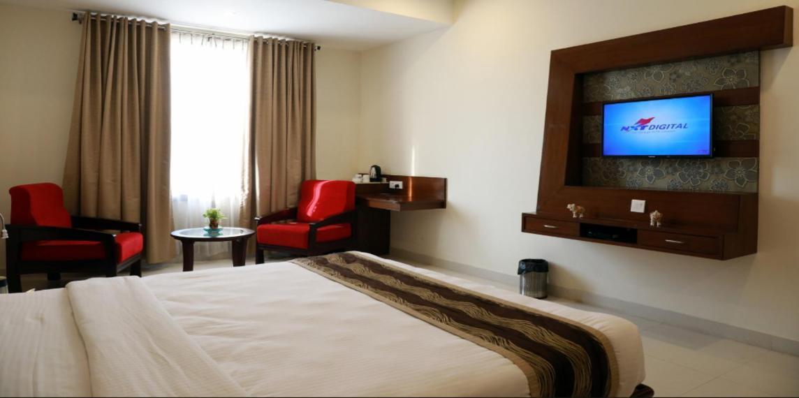 Admire Inn By Tgi Udaipur Buitenkant foto